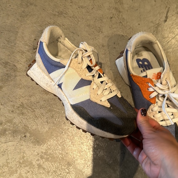 NEW BALANCE 327 - Picture 4 of 7